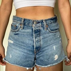 Levi’s high rise denim shorts